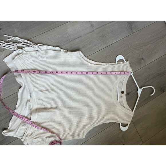 Free People Ivory Waffle Knit Open Sides tank top sleeveless Size M READ!! - Picture 2 of 8